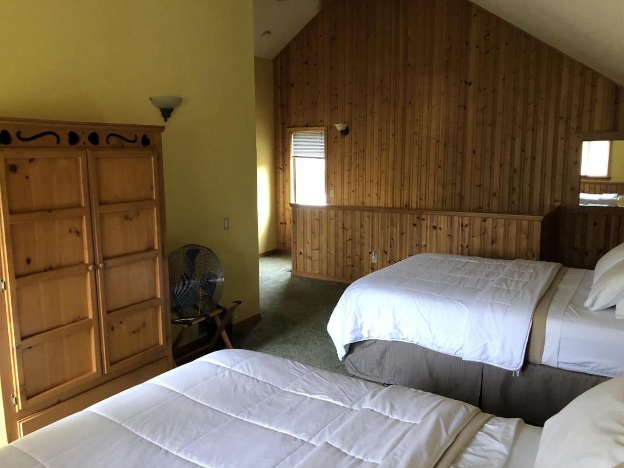 Great Northern Resort Уэст-Глейшер Экстерьер фото